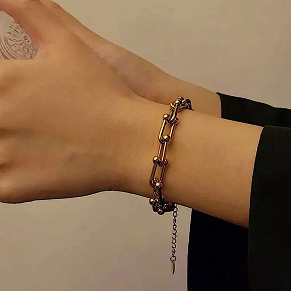 U Link Horseshoe Gold Plated Necklace Bracelet Ring Earrings Matching Set - Picture 4 of 12